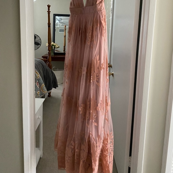 Blush maxi dress! Never worn. With tags! Perfect for wedding! Pregnancy photos! - Picture 5 of 6